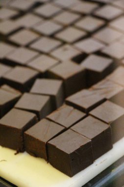 Çikolata tatlı, lezzetli