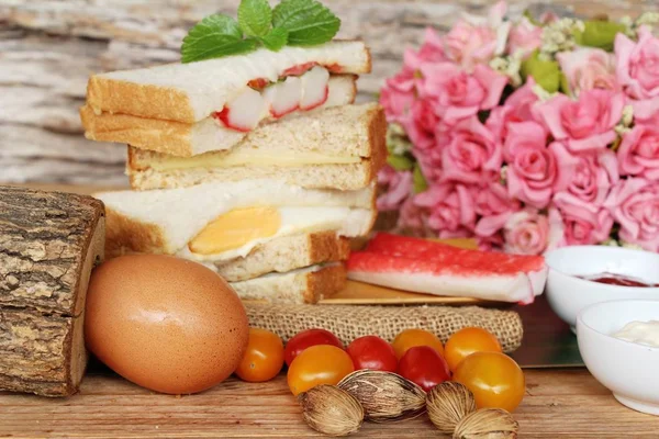 Club sendvič s rajčatovou omáčkou je vynikající — Stock fotografie