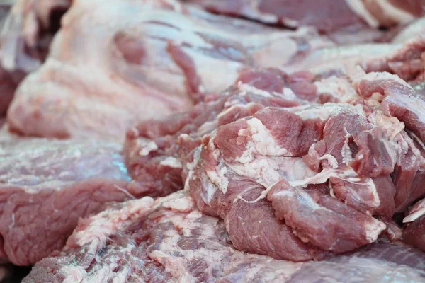 市场上烹饪的生猪肉脚 — 图库照片