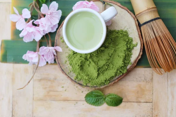 Sıcak yeşil çay ve matcha çay tozu — Stok fotoğraf