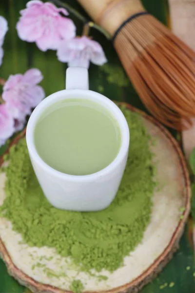 Warme groene thee en matcha thee poeder — Stockfoto