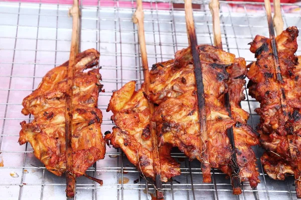 Izgara tavuk içinde belgili tanımlık çarşı lezzetlidir