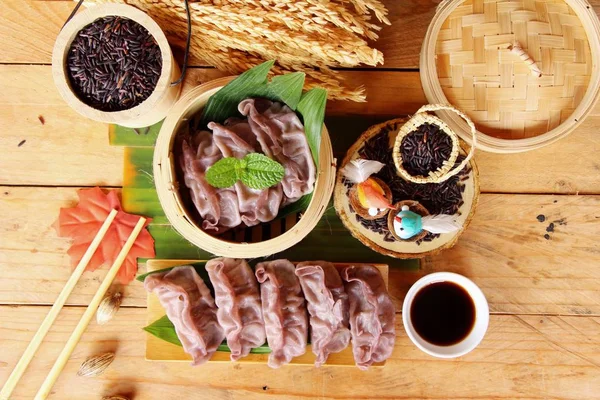 Riceberry pirinç lezzetli Çince buğulanmış hamur tatlısı