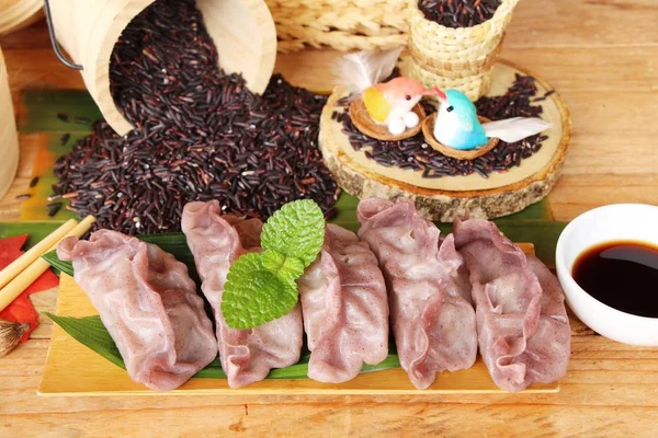 Riceberry pirinç lezzetli Çince buğulanmış hamur tatlısı