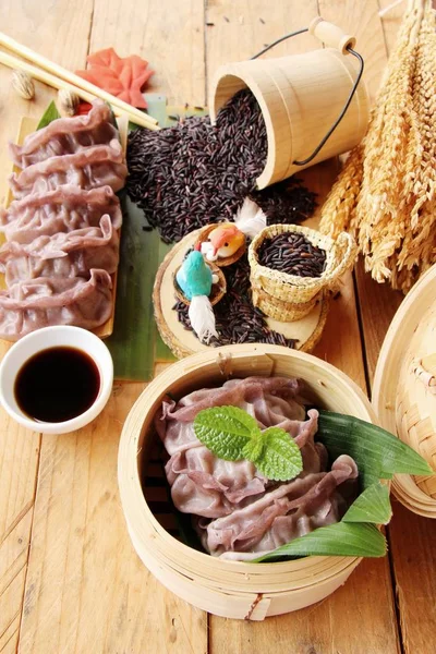 Riceberry pirinç lezzetli Çince buğulanmış hamur tatlısı