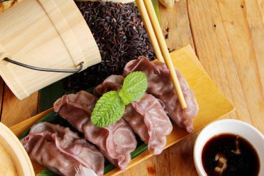 Riceberry pirinç lezzetli Çince buğulanmış hamur tatlısı