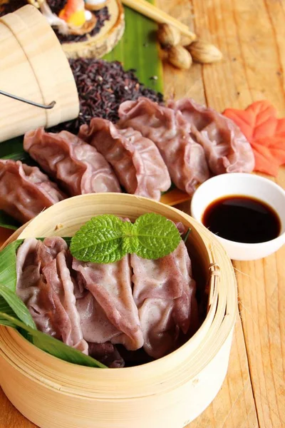 Riceberry pirinç lezzetli Çince buğulanmış hamur tatlısı
