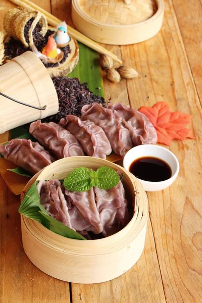 Riceberry pirinç lezzetli Çince buğulanmış hamur tatlısı