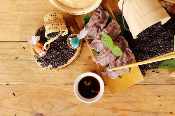 Riceberry pirinç lezzetli Çince buğulanmış hamur tatlısı
