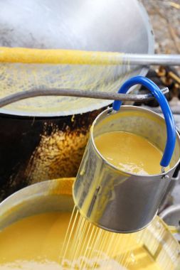 Şekerli tatlı Güney Tay Asya tarzı (Khanom La yapma)