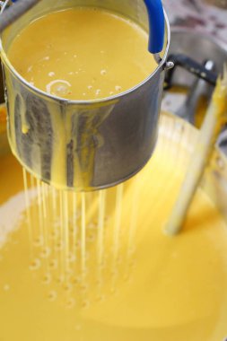 Şekerli tatlı Güney Tay Asya tarzı (Khanom La yapma)