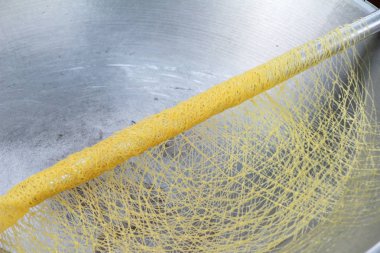 Şekerli tatlı Güney Tay Asya tarzı (Khanom La yapma)