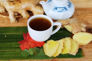 Limonlu çay zencefil ve lezzetli tatlım