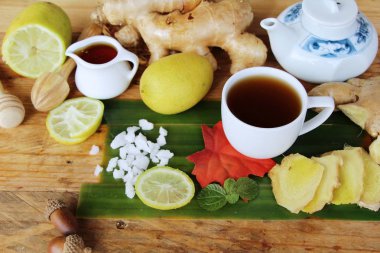 Limonlu çay zencefil ve lezzetli tatlım