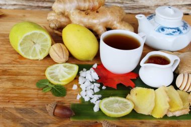 Limonlu çay zencefil ve lezzetli tatlım