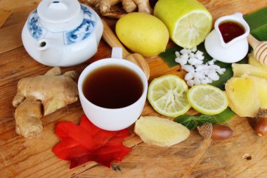 Limonlu çay zencefil ve lezzetli tatlım