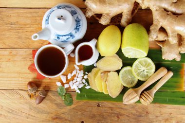 Limonlu çay zencefil ve lezzetli tatlım