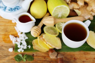 Limonlu çay zencefil ve lezzetli tatlım