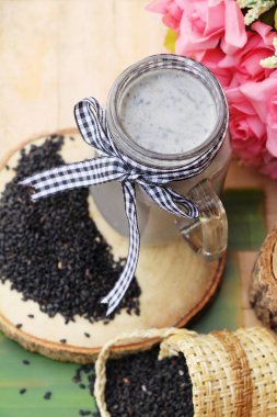 Soya Fasulye sütü karıştırın siyah susam lezzetli