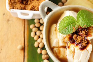 Zencefil suyu ve tofu lezzetli, tatlı Çin