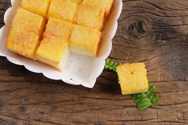 Bröd rostat bröd med smör och socker läcker — Stockfoto