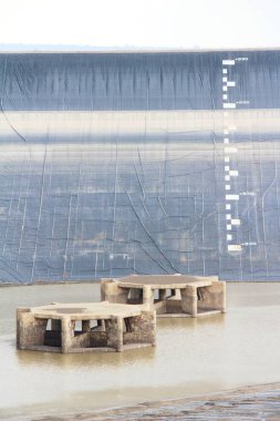 Barajı su depolama için elektrik olduğunu