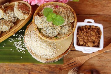 Tatlılar susam ve susam tohumu lezzetli