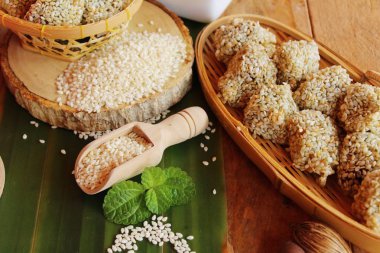 Tatlılar susam ve susam tohumu lezzetli