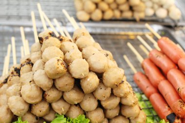 ızgara sosis ve köfte lezzetli