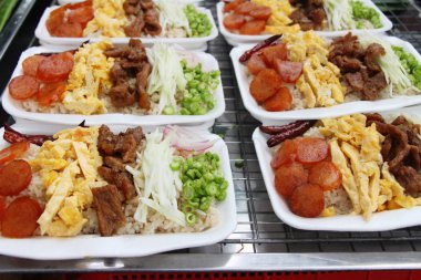 Karides hamur kızarmış pilav lezzetlidir