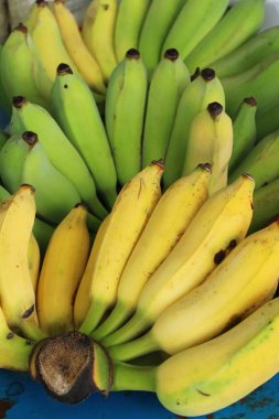 olgun muz piyasada lezzetlidir