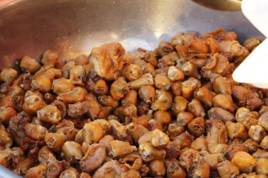 demlenmiş bacaklar tavuk lezzetli, Çin besindir