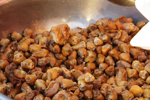 demlenmiş bacaklar tavuk lezzetli, Çin besindir