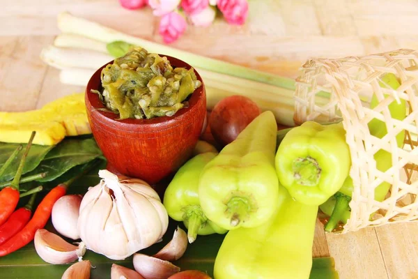 Nam Prik Num (norra Thai grön chili Dip) — Stockfoto