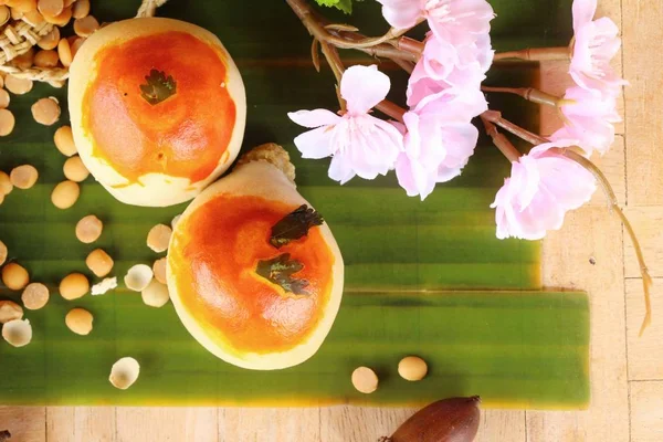 Festival moon pasta - Çin kek ve çay