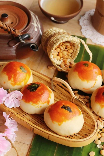 Festival moon pasta - Çin kek ve çay