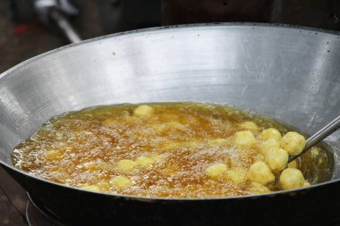 Tatlı patates kızartması Asya tarzı lezzetli