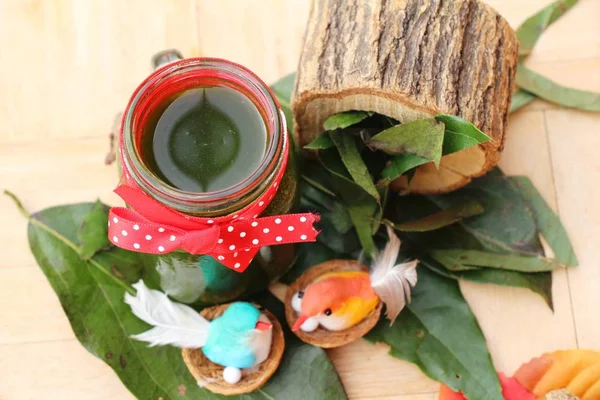 Bambu otu suyu veya Tiliacora Triandra (bai-ya-nang)