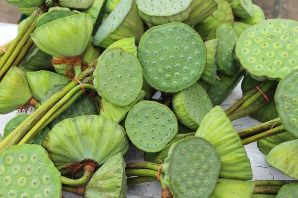 在街边食物莲子 — 图库照片