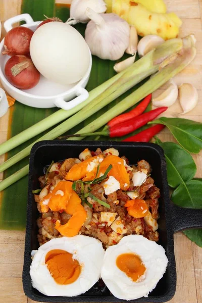 Domuz eti biber salamura yumurtayla lezzetli Yapıştır