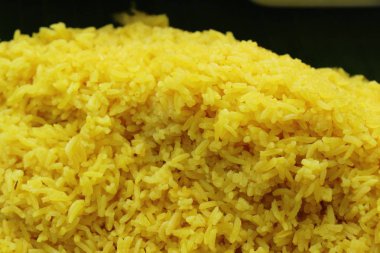 Tavuk biryani pirinç lezzetli ve sos
