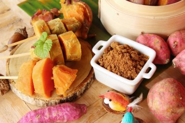 Tatlı şeker ile haşlanmış patates