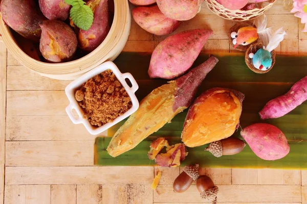 Tatlı şeker ile haşlanmış patates