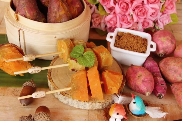 Tatlı şeker ile haşlanmış patates