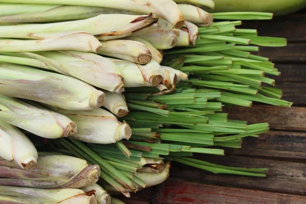 Čerstvá citronová tráva na trhu — Stock fotografie