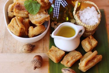 Yemek için domuz eti ile domuz yağı