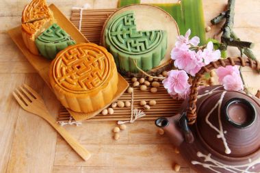 Festival moon pasta - Çin kek ve çay