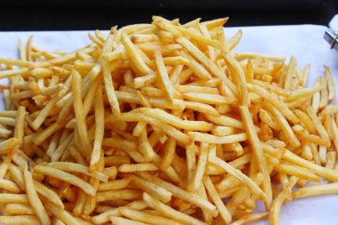 Patates kızartması lezzetli içinde belgili tanımlık çarşı