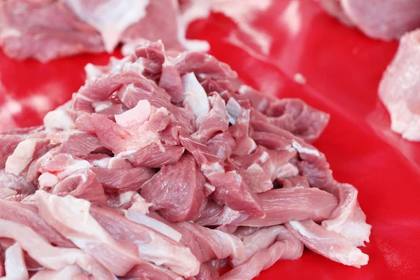 Rohes Schweinefleisch zum Kochen in Streetfood — Stockfoto