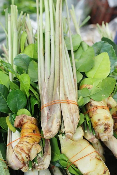 Set di verdure per zuppa piccante sul mercato — Foto Stock
